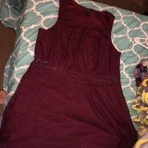 Maroon rue 21 dress. Never been worn.